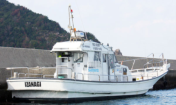 糸島の遊漁船IZANAGI
