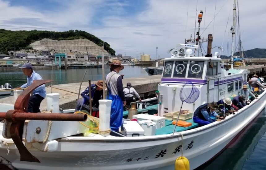 釣り船 共栄丸 探見丸を搭載した遊漁船 和歌山 釣り野郎