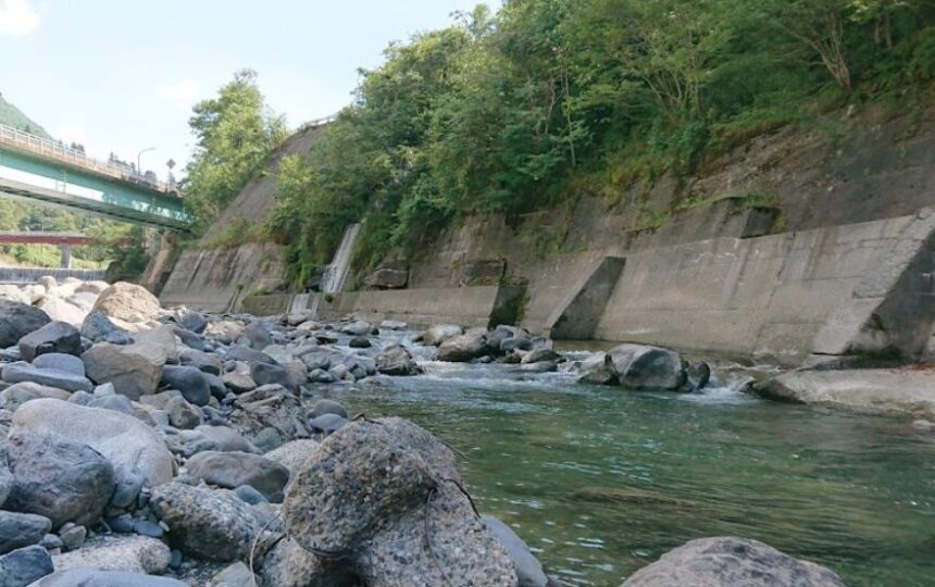 姫川上流漁協 岩魚の渓流釣り 長野県 釣り野郎